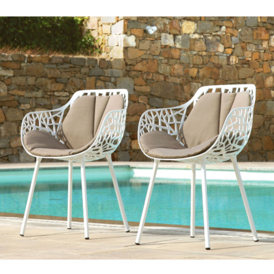 Krzesła Forest - aluminiowe krzesła zewnętrzne z poduszkami