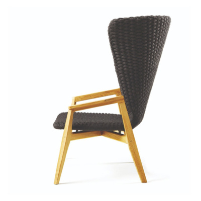 Wysoki fotel ogrodowy - Knit włoskiej marki Ethimo, wykonany z drewna tekowego